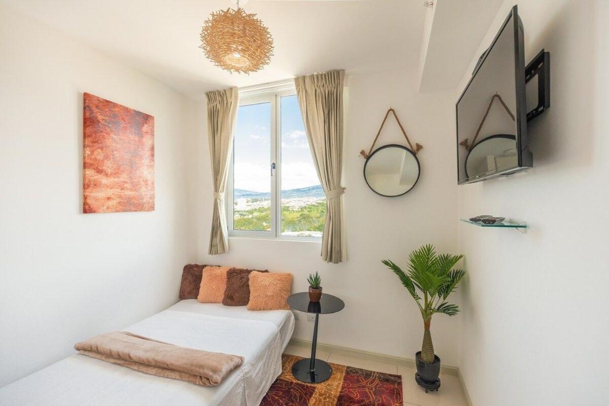 Boho Chic, Apart- Condo Cerca De Sjo Intl Airport Ередія Екстер'єр фото